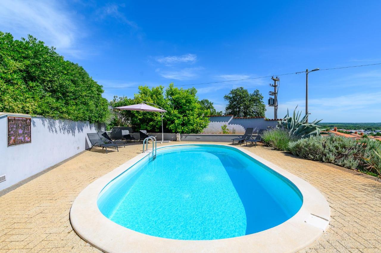 Villa Elisa Kaštelir Exteriör bild